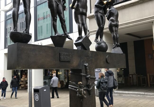 不思議なオブジェ