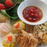 朝食ブッフェは種類豊富。私のお気に入りは点心類。