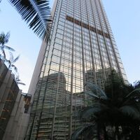 昼に見たホテル外観