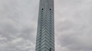 福岡・百道浜の福岡を代表する海浜タワーです!!