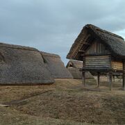 住宅街の真ん中に