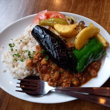 平日限定のプレート880円(キーマカレー)