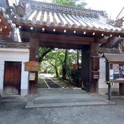 今井町の北口門近くの寺院