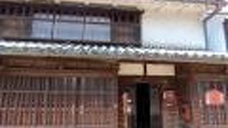 「大東の四条屋」の屋号で酒造業を営んでいました