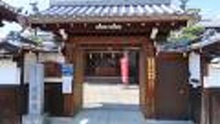 大工町筋の北側にある日蓮宗の寺院