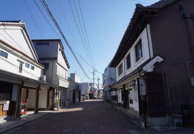福岡藩領の最西端に位置する宿場