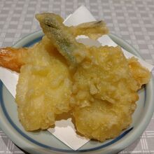 夕食の天ぷら。