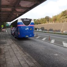 高速鳴門バス停(大阪、神戸～徳島のバスが停車）