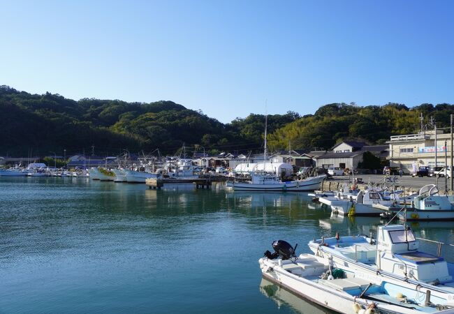 糸島半島からさらに細く突き出した場所