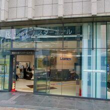 市電乗り場もすぐ前