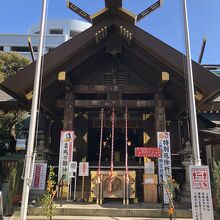 小さくてアットホームな感じの神社です