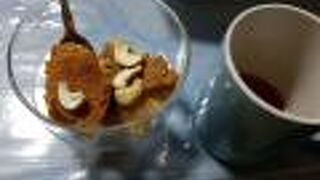 カレーリーブス カフェ＆レストラン