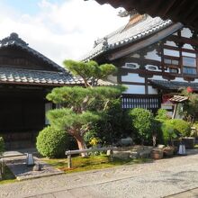 堀尾家の菩提所です