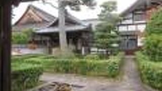 禅師の塔所です