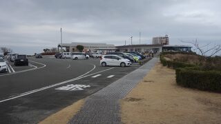 無料です。カーブが多い。たいていの人は、鳥羽展望台でユーターンです。