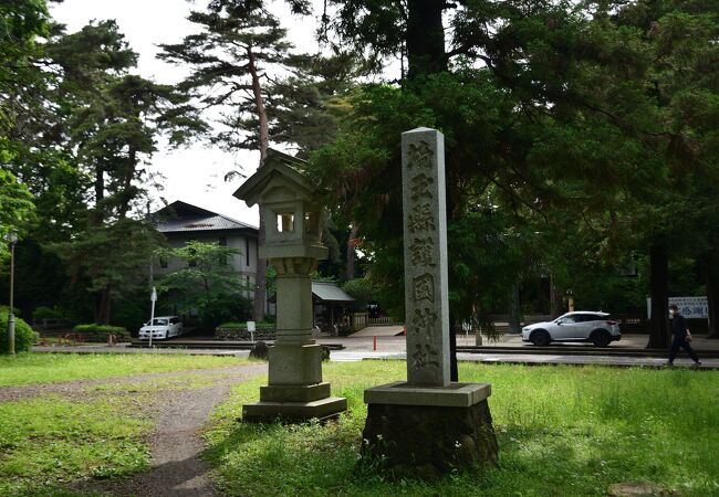 大宮公園の中にある神社