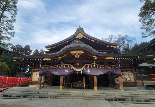 日本三稲荷のひとつ