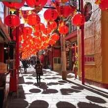 昼間の中華街。