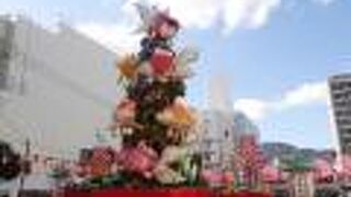 とってもにぎやか！