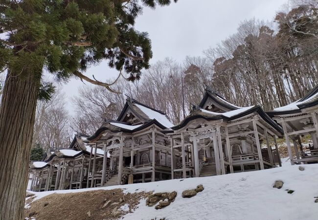 赤神神社五社堂