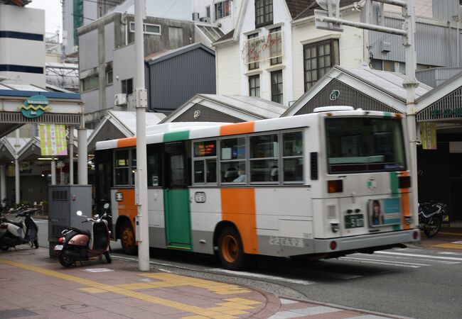 高知市内を走るバス