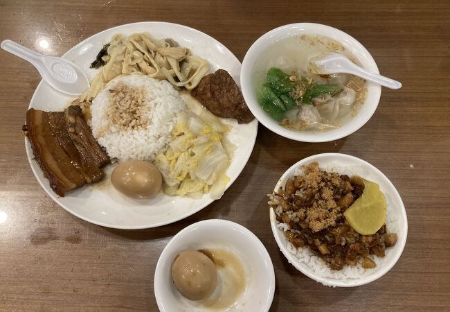 四方阿九魯肉飯	