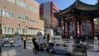 カップルたちの憩いの場。