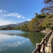 芦屋川最上流にある池！付近には高級別荘が立ち並んでいます
