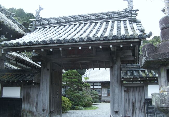 九鬼水軍を率いた武将の菩提寺