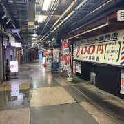 ほとんど入れ替わった日本最古地下街の浅草地下商店街
