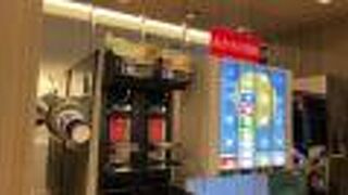 ビールありのカードラウンジ