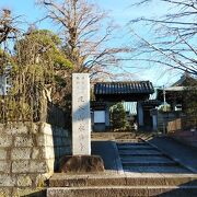 閑静な場所にある寺院