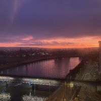 部屋から素敵な朝焼けが見えました。