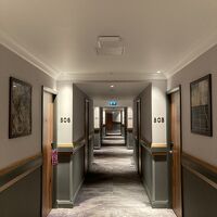 この廊下がとても汚かった。