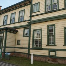 この建物の外観