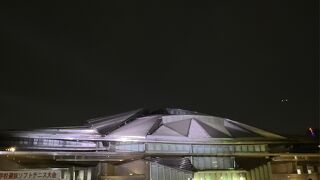 千駄ヶ谷駅前の大きな東京体育館