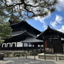 建仁寺の本堂