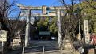 都心の賑やかな場所にある名古屋総鎮守