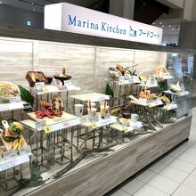 フードコートです