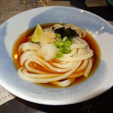 ぶっかけうどん‥590円