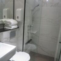 シャワー・トイレ