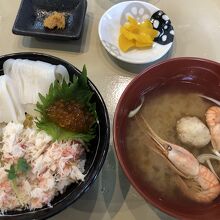 蟹とイカの二食丼