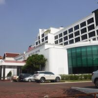 ラオ プラザ ホテル