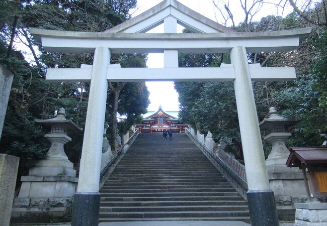 日枝神社の表参道に造られた階段坂です