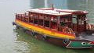 木造船でシンガポール川・・・