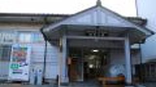 うだつの町並みの中に