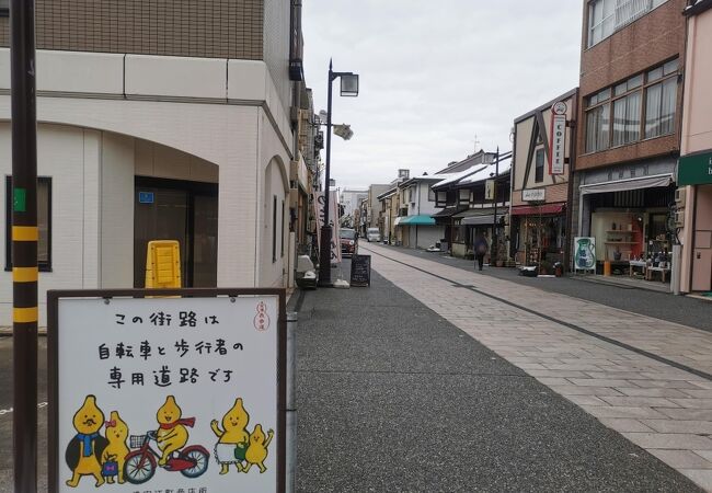 東本願寺金沢別院に面した通り