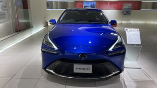 トヨタ・レクサス車のショールーム