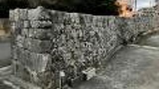 18世紀に造られたお寺の石垣