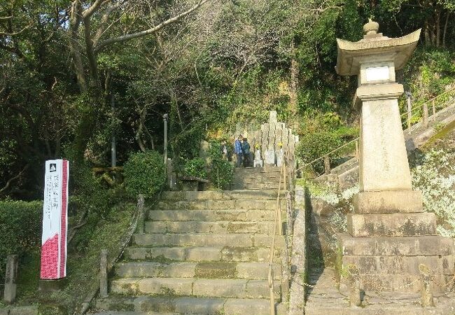 1920年に建立